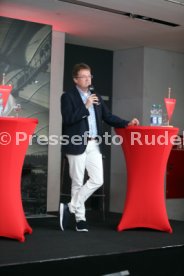 24.06.21 VfB Stuttgart Roter Tisch