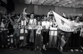 16.05.1992 VfB Stuttgart Meisterschaft Empfang Flughafen