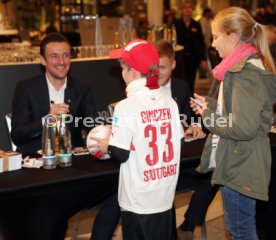 VfB Stuttgart Autogrammstunde Breuninger