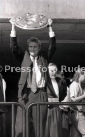 17.05.1992 VfB Stuttgart Meisterschaft Empfang im Stadion