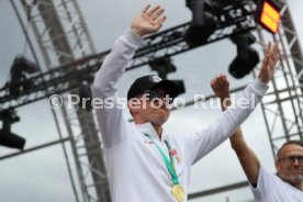 25.05.25 VfB Stuttgart Feier und Autokorso DFB-Pokal Sieg Stuttgart Schlossplatz