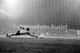 18.08.83 1. FC Kaiserslautern - VfB Stuttgart