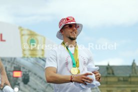 25.05.25 VfB Stuttgart Feier und Autokorso DFB-Pokal Sieg Stuttgart Schlossplatz