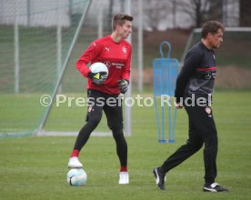 Jonathan Klinsmann Training bei VFB Stuttgart II Team.