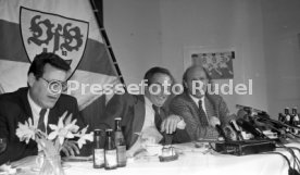 16.01.90 VfB Stuttgart PK Vorstellung Manager Hoene&szlig;