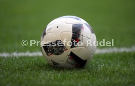 VfB Stuttgart - SG Dynamo Dresden