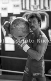 20.10.83 Boxen Rene Weller