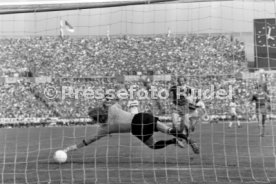 06.08.77 VfB Stuttgart - FC Bayern M&uuml;nchen
