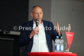 24.06.21 VfB Stuttgart Roter Tisch