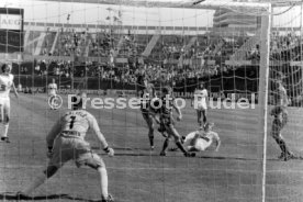 23.04.88 VfB Stuttgart - Bayer 05 Uerdingen