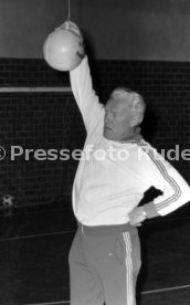 18.12.74 VfB Stuttgart Training