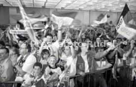 16.05.1992 VfB Stuttgart Meisterschaft Empfang Flughafen