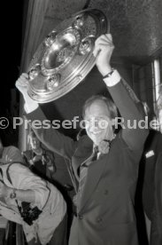 26.05.1984 VfB Stuttgart Meisterschaft 1984 Empfang Rathaus