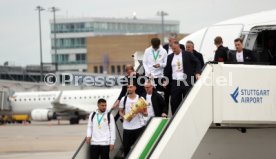 25.05.25 VfB Stuttgart Ankunft Flughafen Stuttgart aus Berlin DFB-Pokal Sieg