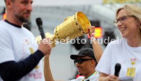 25.05.25 VfB Stuttgart Feier und Autokorso DFB-Pokal Sieg Stuttgart Schlossplatz