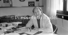 02.04.90 VfB Stuttgart Dieter Hoene&szlig;