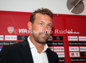 VfB Stuttgart PK Vorstellung Trainer Weinzierl