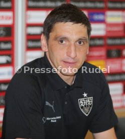 VfB Stuttgart Pressekonferenz Tayfun Korkut