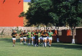 01.06.86 DFB Training Galindo