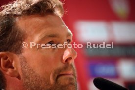 VfB Stuttgart PK Vorstellung Trainer Weinzierl