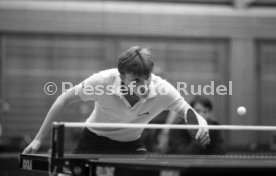 01.12.85 Tischtennis Ro&szlig;kopf Fetzner