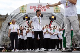 25.05.25 VfB Stuttgart Feier und Autokorso DFB-Pokal Sieg Stuttgart Schlossplatz