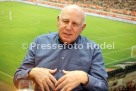 14.12.23 VfB Stuttgart Sebastian und Dieter Hoene&szlig;