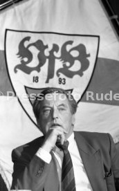 16.01.90 VfB Stuttgart PK Vorstellung Manager Hoene&szlig;