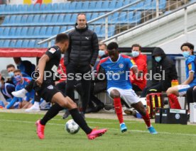 Fu&szlig;ball  2.Bundesliga Holstein Kiel vs. VfB Stuttgart