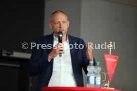 24.06.21 VfB Stuttgart Roter Tisch