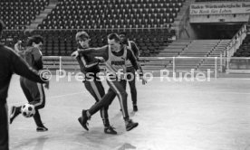 18.01.87 Stuttgarter Kickers Training Schleyer-Halle