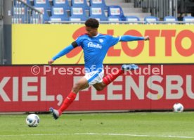 Fu&szlig;ball  2.Bundesliga Holstein Kiel vs. VfB Stuttgart