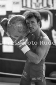 20.10.83 Boxen Rene Weller