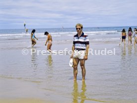 19.06.82 WM 1982 DFB Spieler am Strand