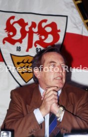 16.01.90 VfB Stuttgart PK Vorstellung Manager Hoene&szlig;