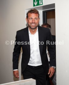 VfB Stuttgart PK Vorstellung Trainer Weinzierl