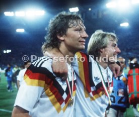 WM 1990