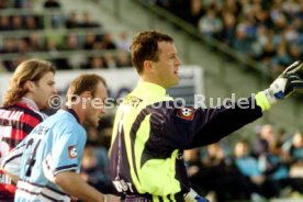 TSV 1860 M&uuml;nchen-VfB Stuttgart 1:1 v.l. Frank Verlaat, Bernd Hobsch, Franz Wohlfahrt Foto Rudel