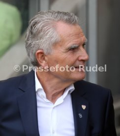 VfB Stuttgart - SG Dynamo Dresden