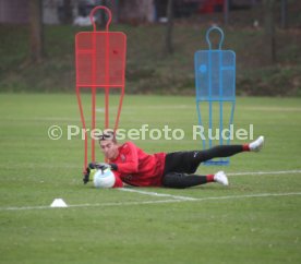 Jonathan Klinsmann Training bei VFB Stuttgart II Team.