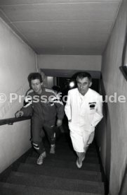22.01.94 Pressekonferenz Oliver M&ouml;ller Hamburger SV nach Attenat in Stuttgart