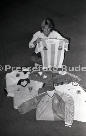 27.02.89 VfB Stuttgart J&uuml;rgen Klinsmann