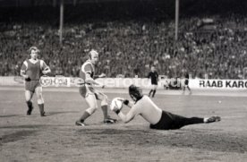 VfB Stuttgart - SSV Jahn Regensburg