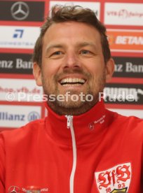 VFB Stuttgart Pressekonferenz mit Trainer Markus Weinzierl