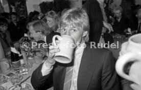 26.05.1984 VfB Stuttgart Meisterschaft 1984 Empfang Rathaus