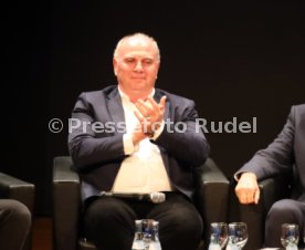 Podiumsdiskussion Stuttgart Liederhalle Wolfgang Dietrich, Mario Gomez, Uli Hoene&szlig;