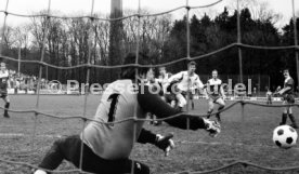 19.03.83 Stuttgarter Kickers - TuS Schlo&szlig; Neuhaus