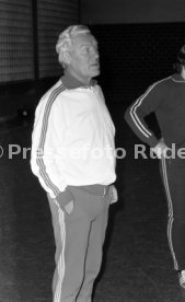 18.12.74 VfB Stuttgart Training