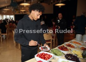 23.03.23 VfB Stuttgart Nachsorgeklinik Tannheim