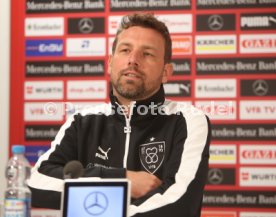 VfB Stuttgart Pressekonferenz Markus Weinzierl